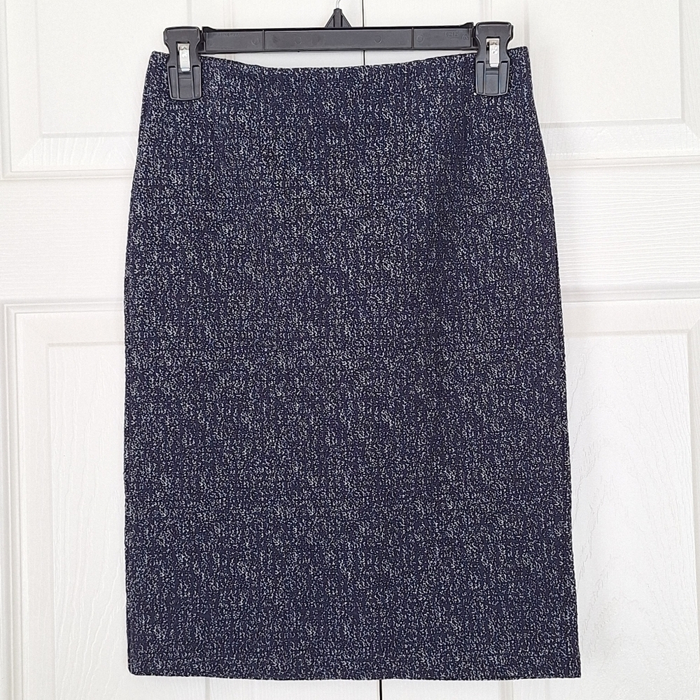 NEW LOFT Pull-on Navy Textured Fitted Skirt